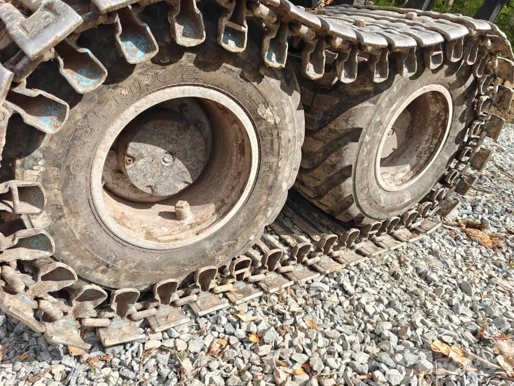 Komatsu 855 Kihordók