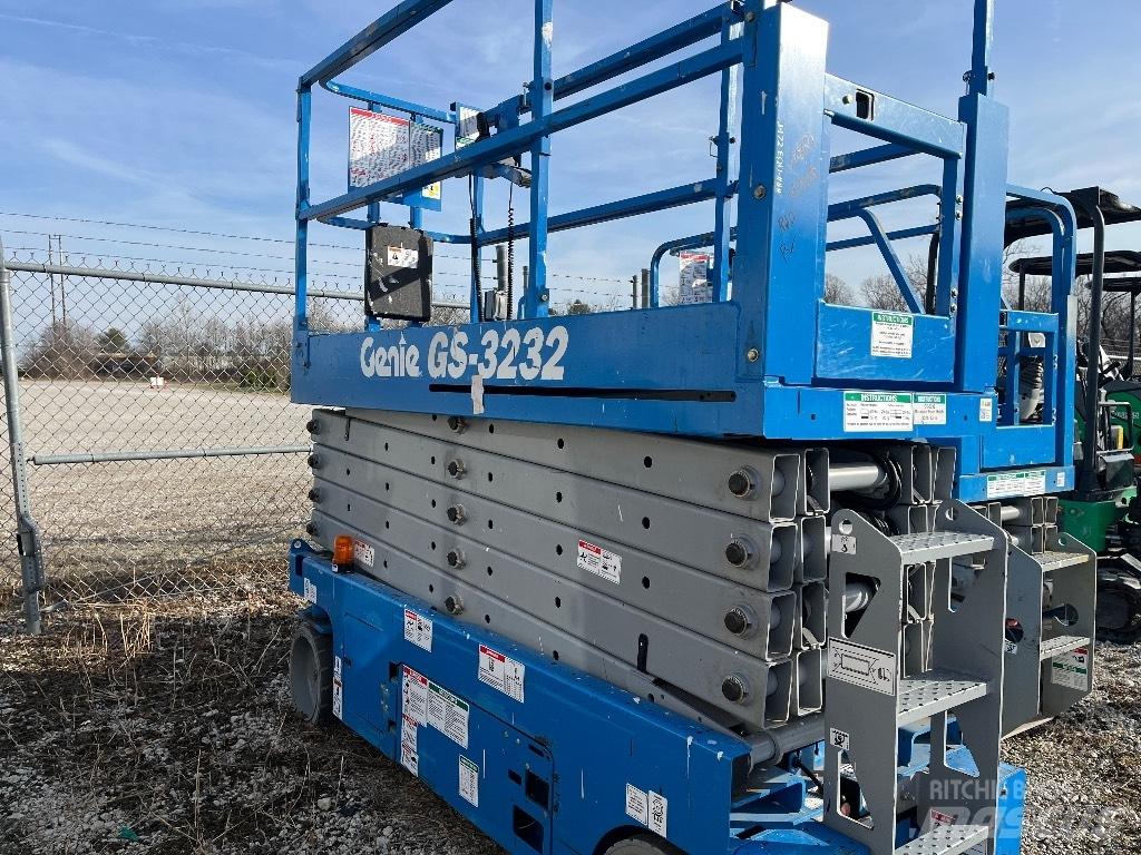 Genie GS 3232 Ollós emelők