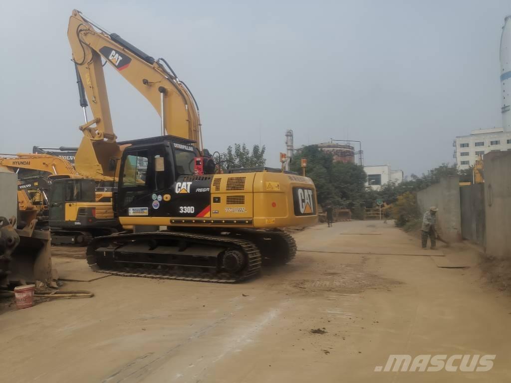CAT 330 D Lánctalpas kotrók