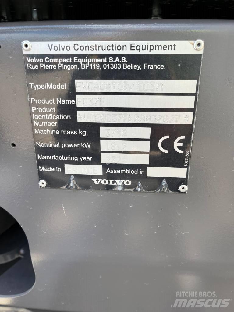 Volvo EC37F Mini kotrók < 7t