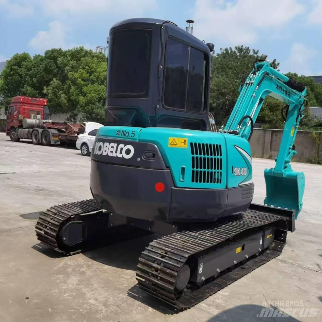 Kobelco SK 40 Mini kotrók < 7t