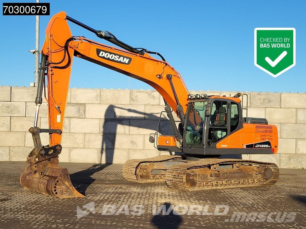 Doosan DX225 LC-5 Lánctalpas kotrók