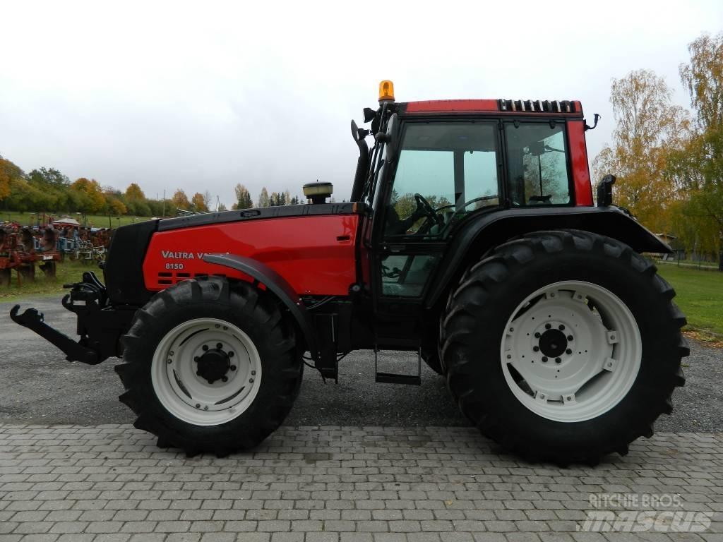 Valtra 8150 Traktorok