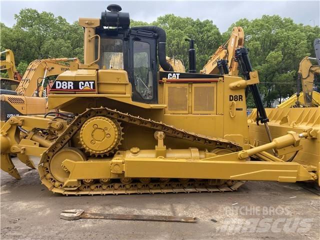 CAT D 8 R lánctalpas dózerek