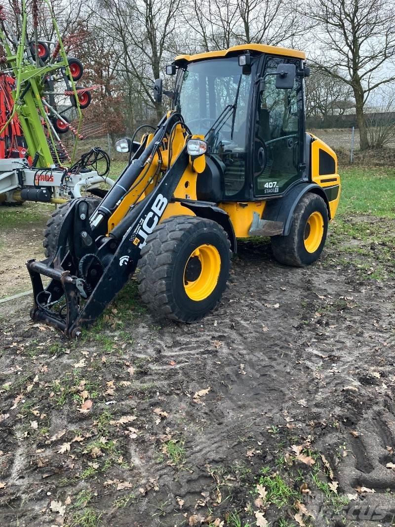 JCB 407 Gumikerekes homlokrakodók