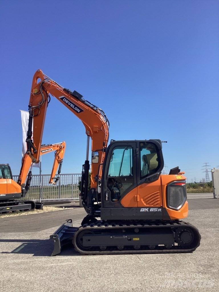 Develon DX85R-7 Közepes (midi) kotrók 7 t - 12 t