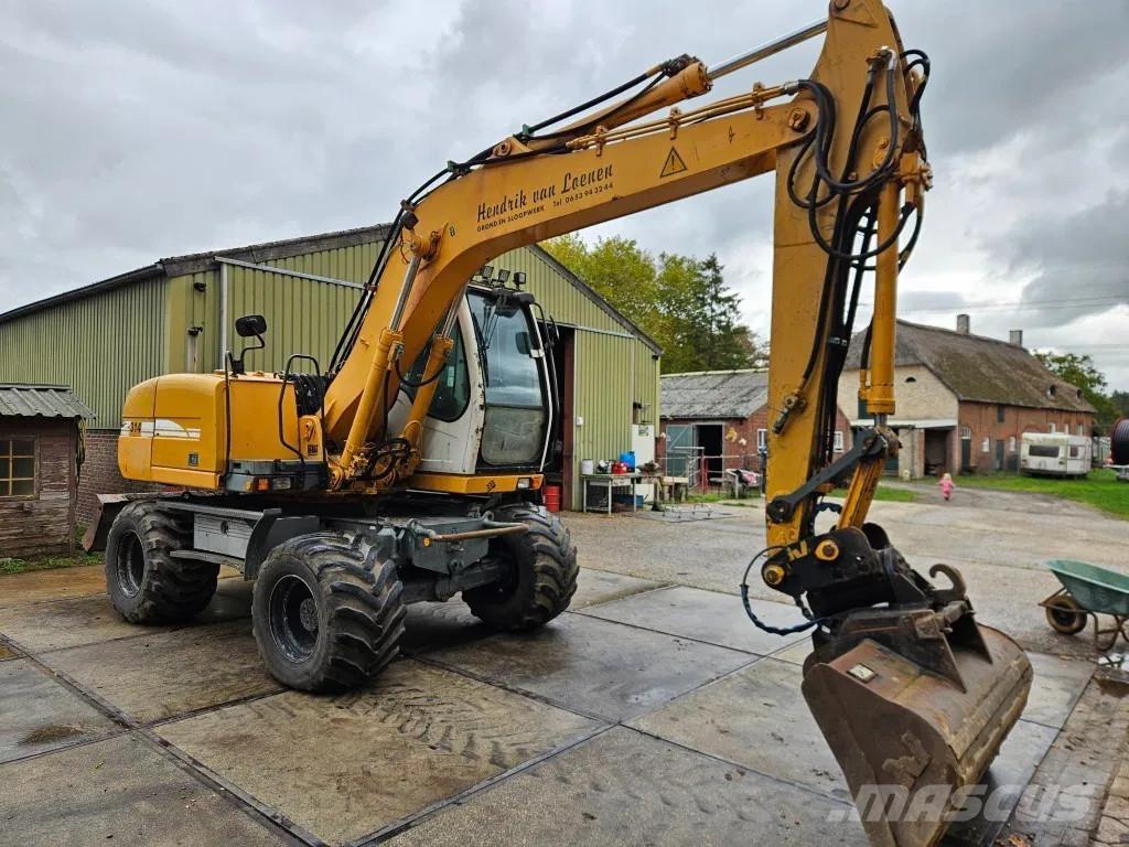 Liebherr A 314 Gumikerekes kotrók
