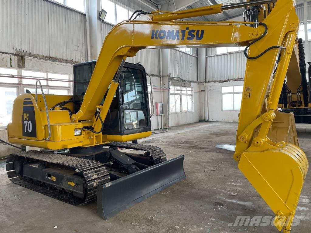 Komatsu PC 70 Közepes (midi) kotrók 7 t - 12 t