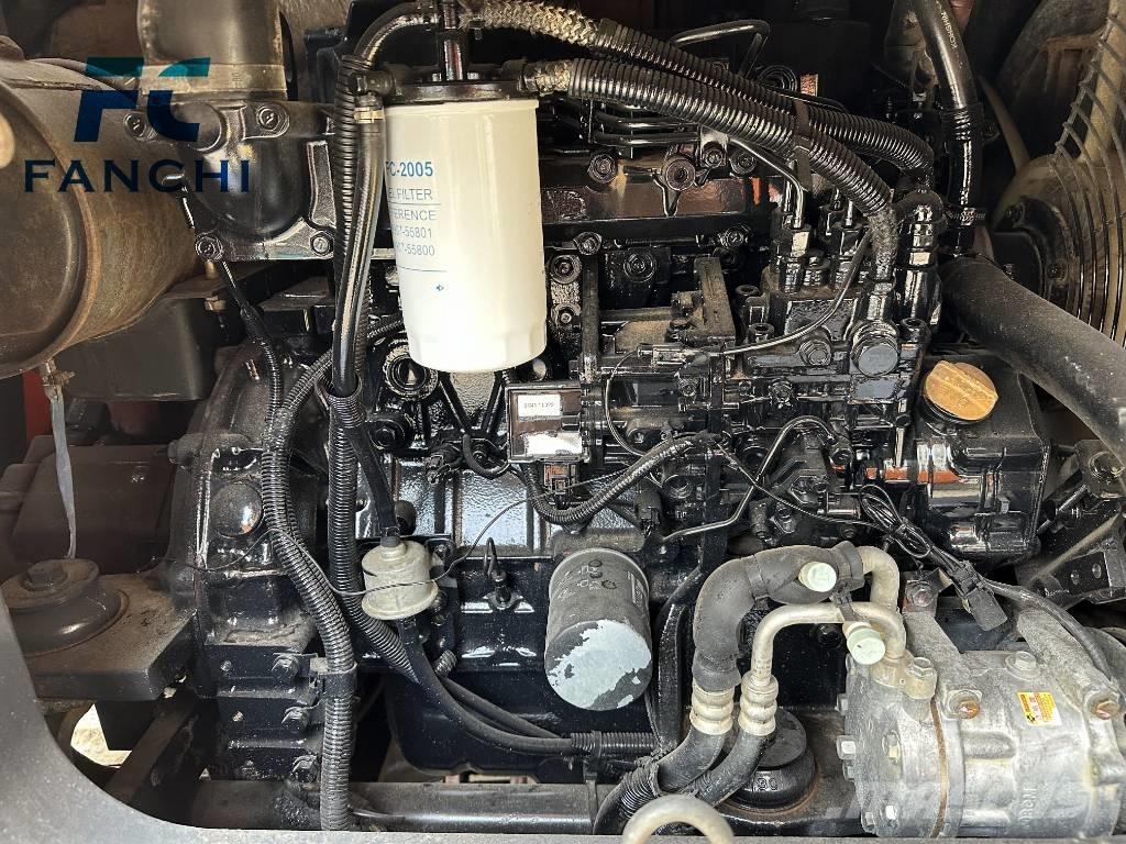 Hitachi zx 68 Lánctalpas kotrók