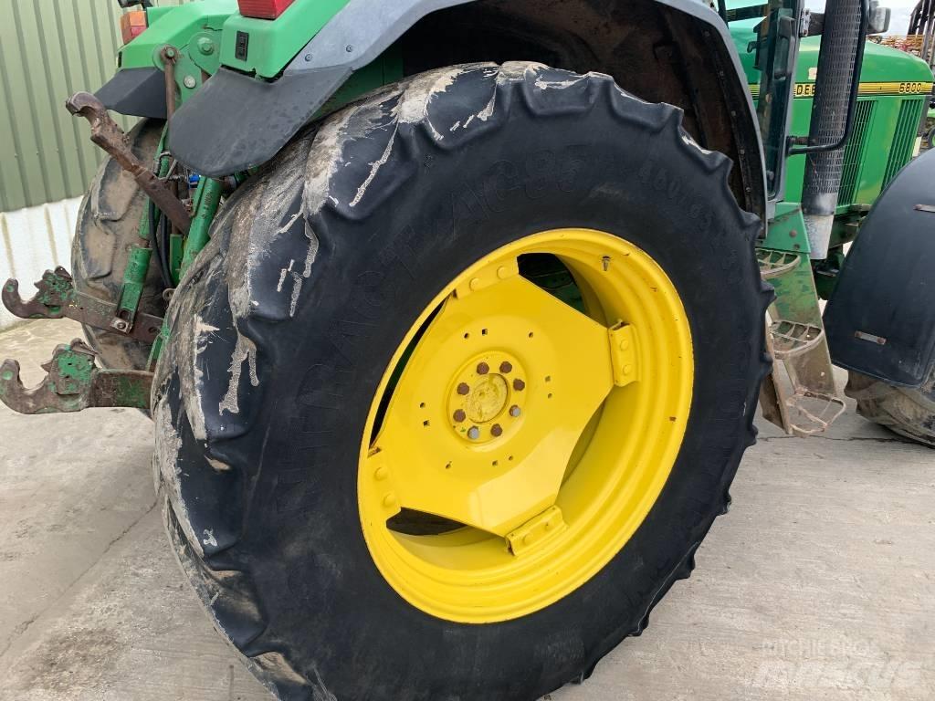 John Deere 6800 Traktorok