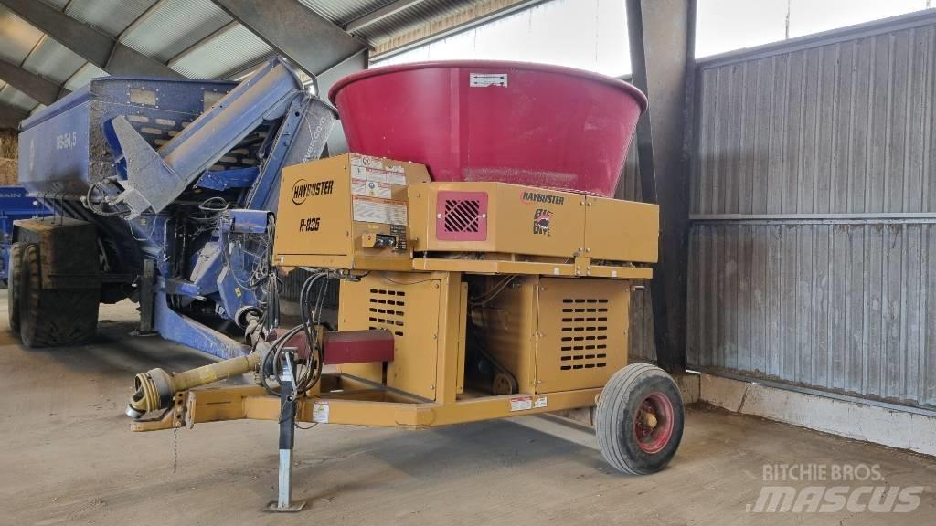 Haybuster H-835 Bála aprító, vágó, csomagoló