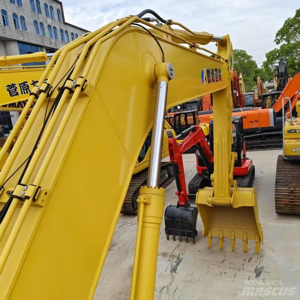 Komatsu PC 220-8 Lánctalpas kotrók