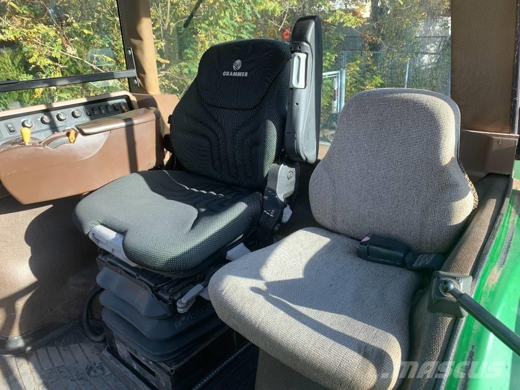 John Deere 8230 Traktorok