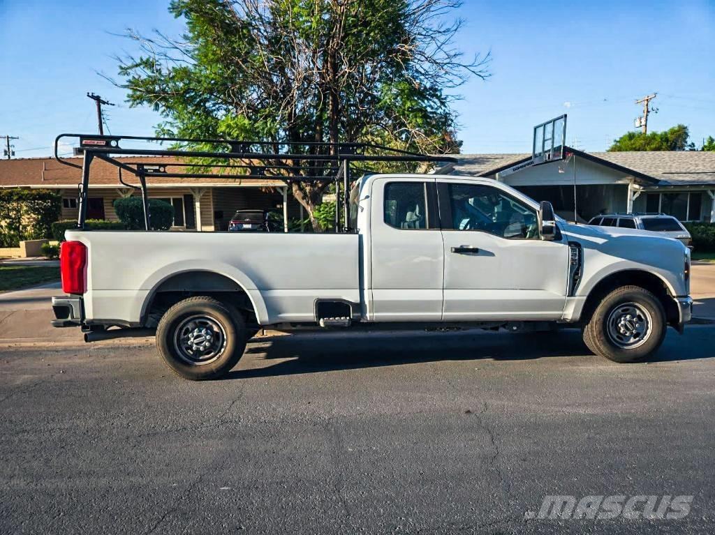 Ford F 250 XL SD Egyéb