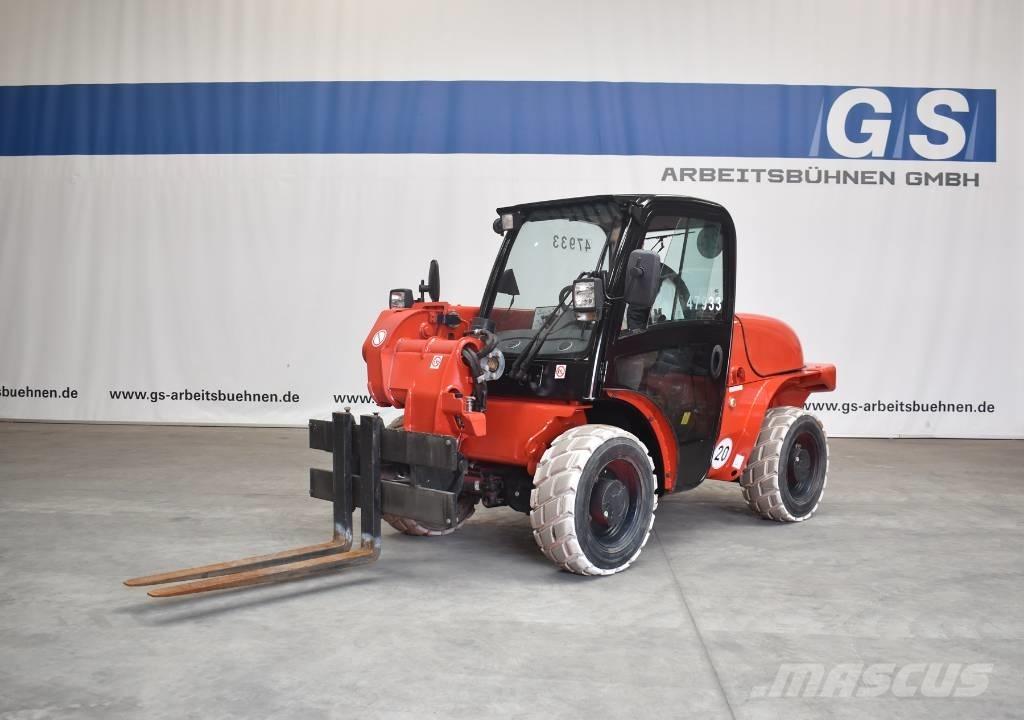 JCB 520-40 4WS Teleszkópos rakodók