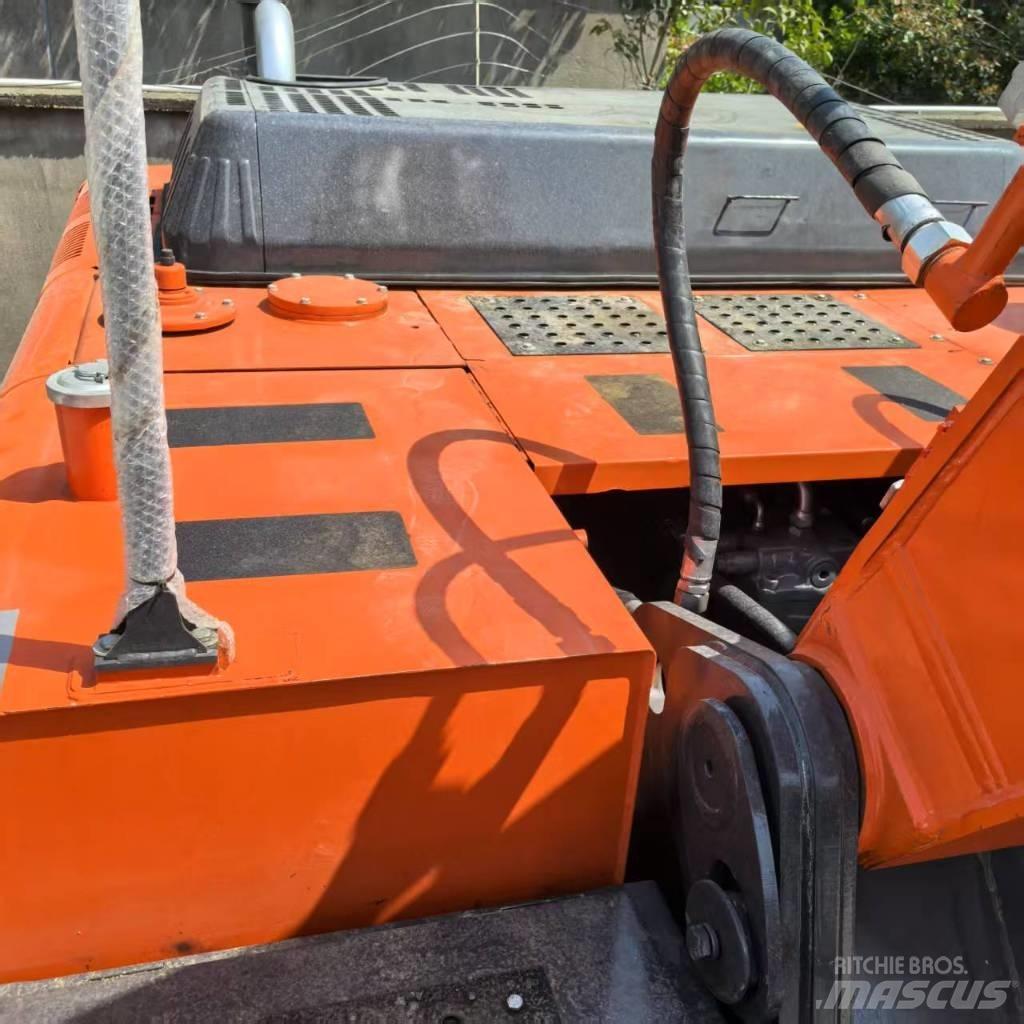 Hitachi ZX 350 H Lánctalpas kotrók