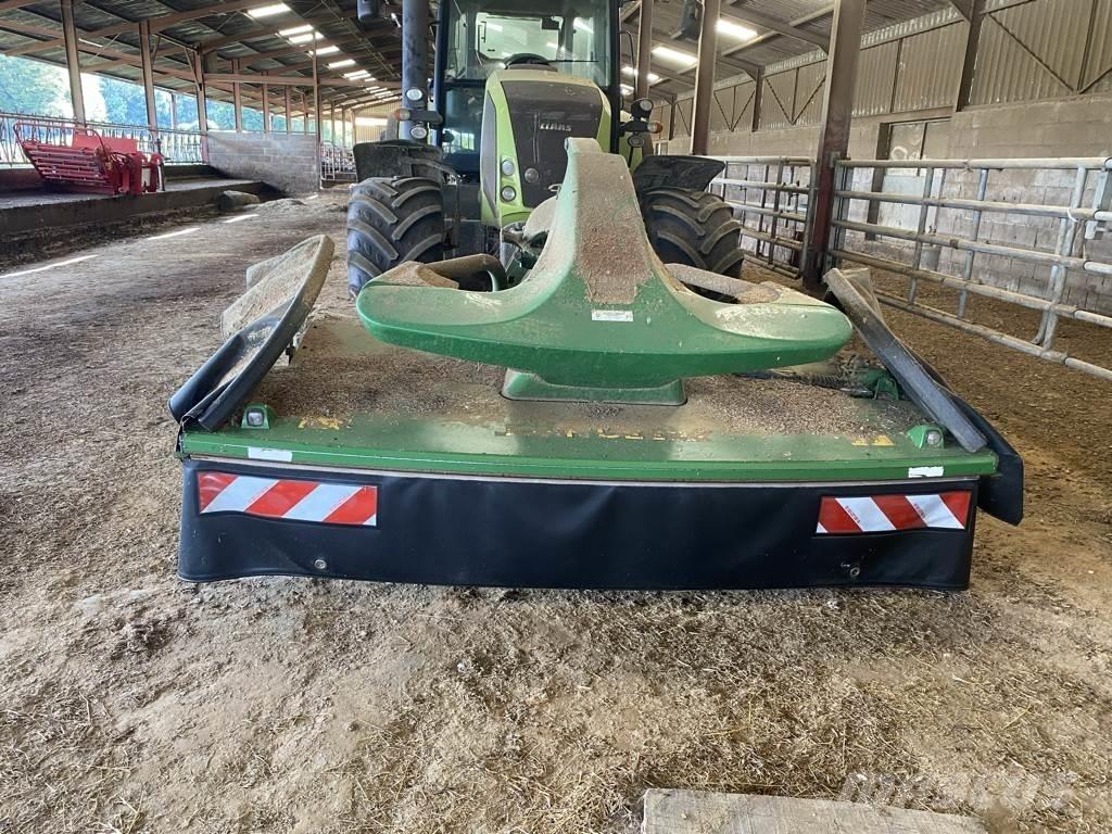John Deere F 310 R Vontatott pázsitnyírók
