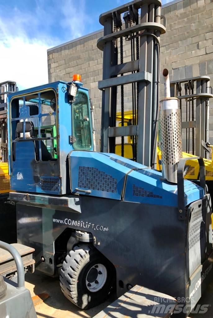 Combilift C4000 Oldalvillás targonca