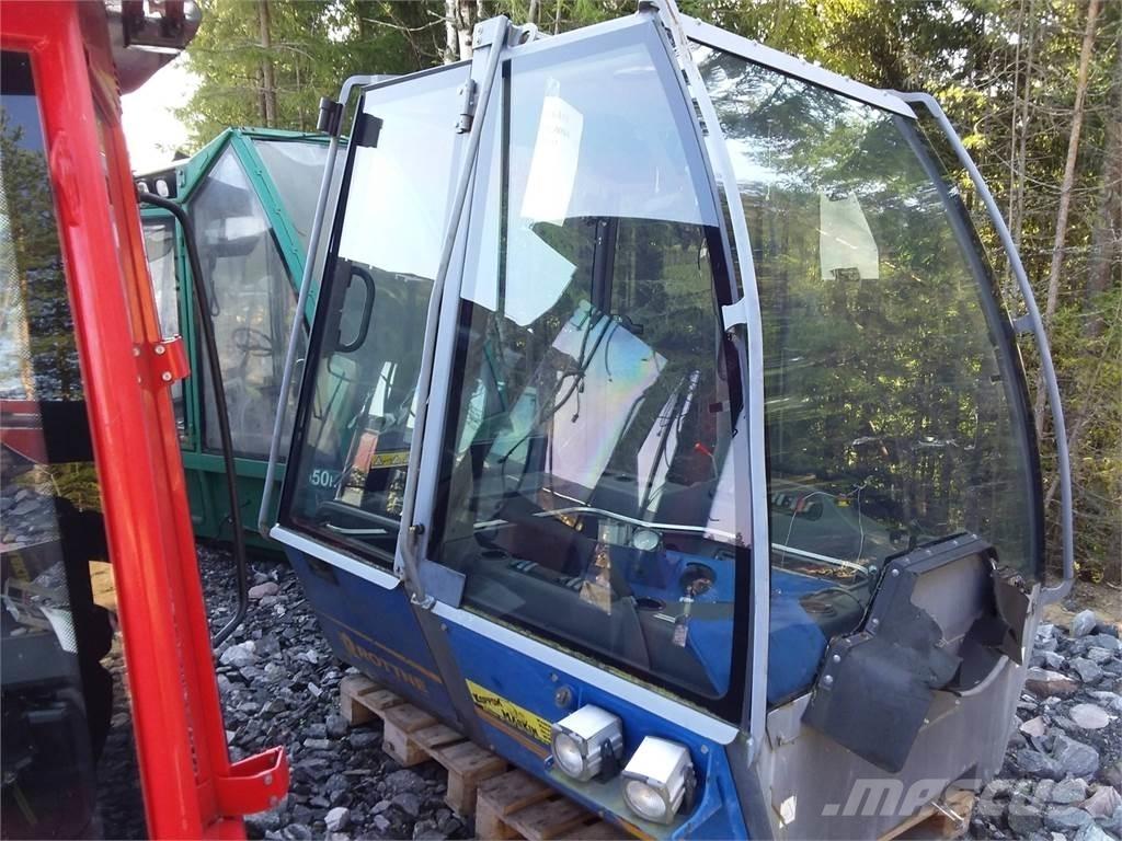 Rottne F18 Vezetőfülke és belső tartozékok