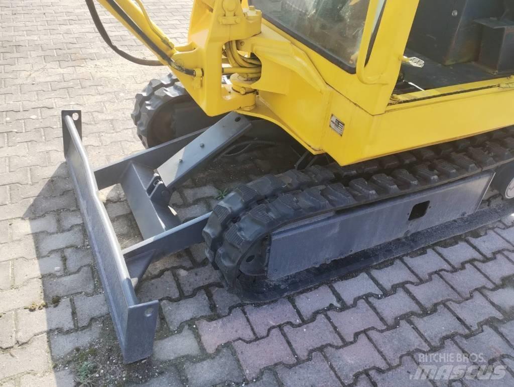 Komatsu PC 10 Lánctalpas kotrók