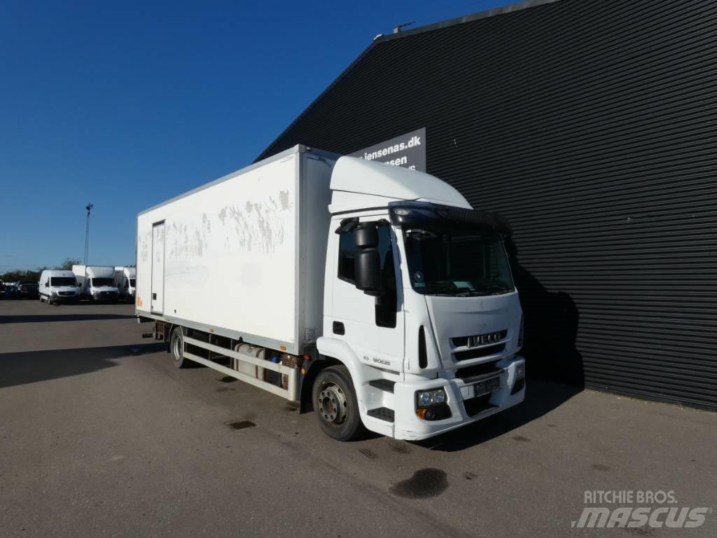 Iveco 120E 25 Dobozos teherautók