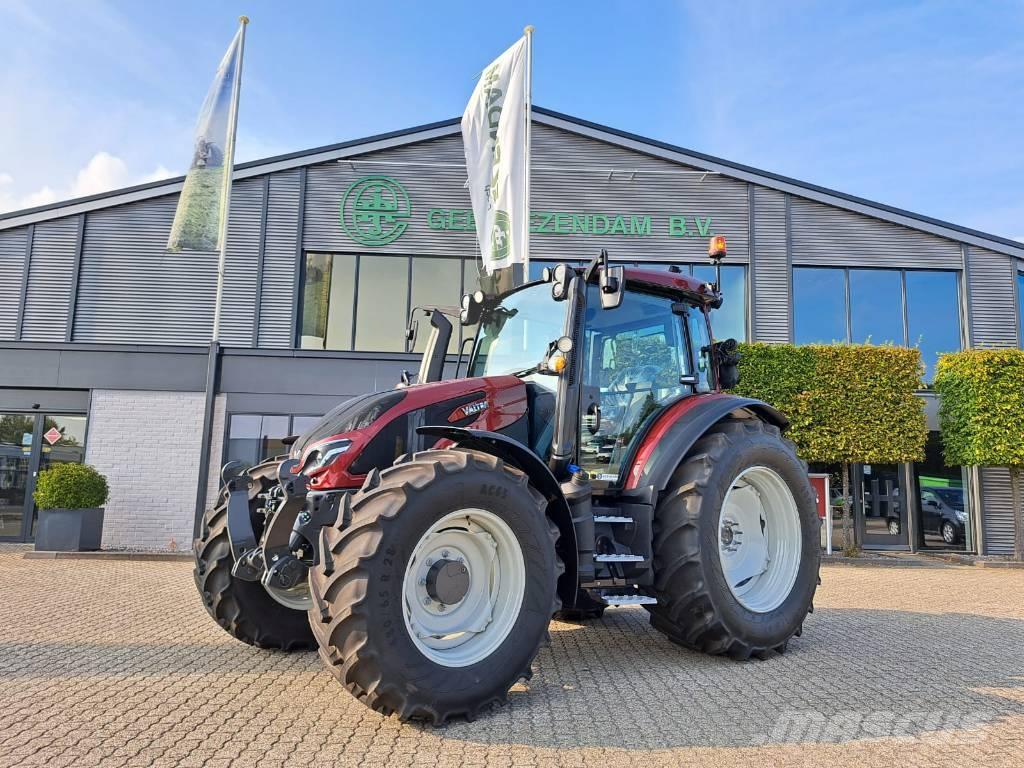 Valtra G 135 Active Traktorok