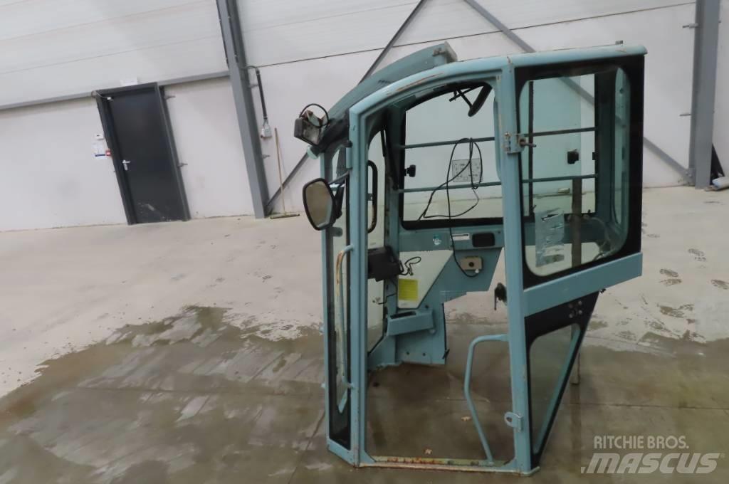 Yanmar Vio 75 Vezetőfülke és belső tartozékok