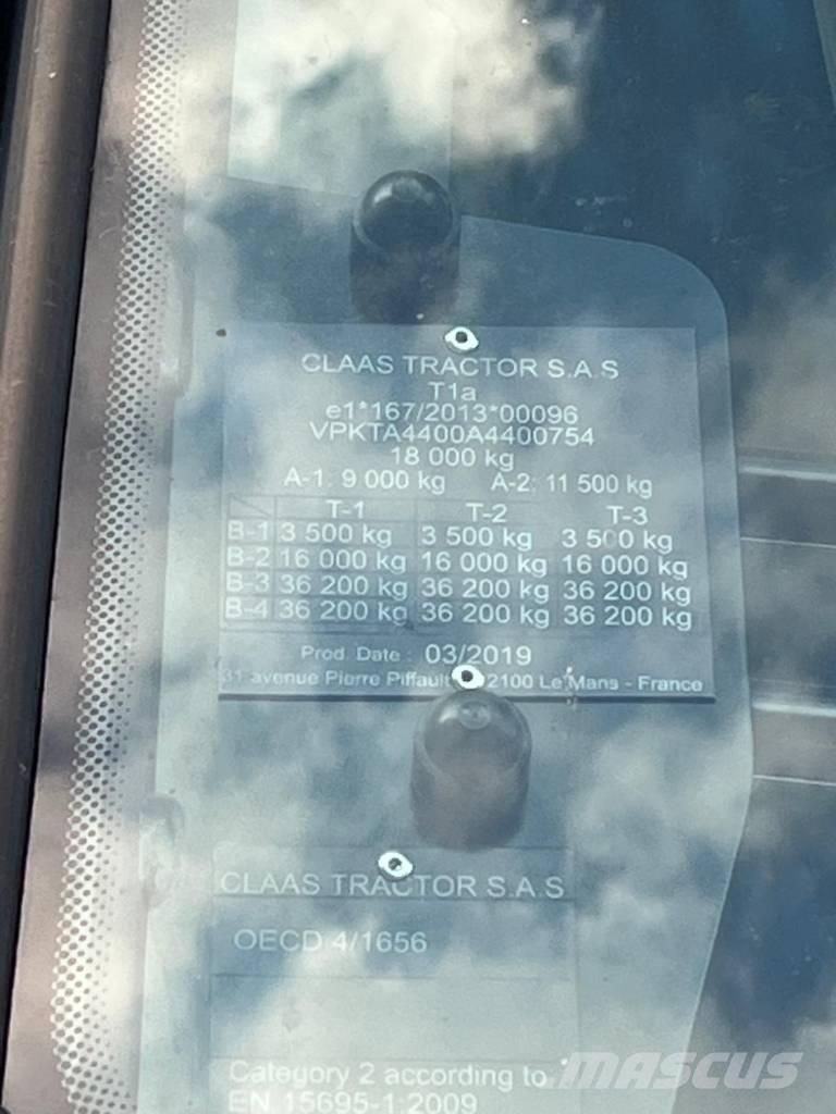 CLAAS Axion 920 Traktorok