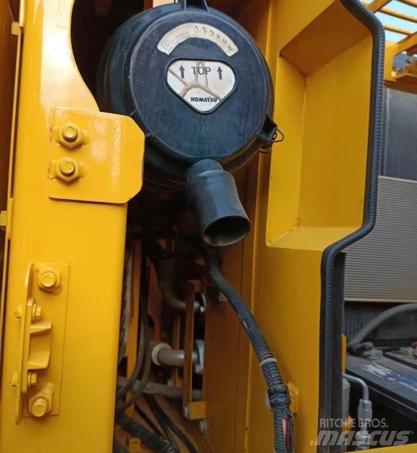 Komatsu PC 160 LC Lánctalpas kotrók