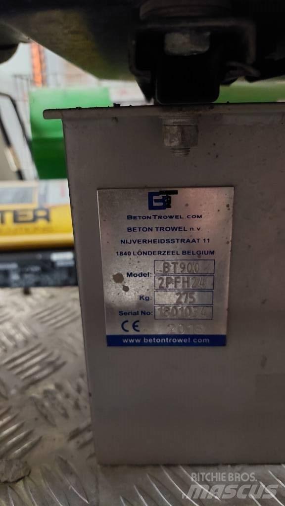 BT BT 900 2PFH24 Betonsimító felszerelések