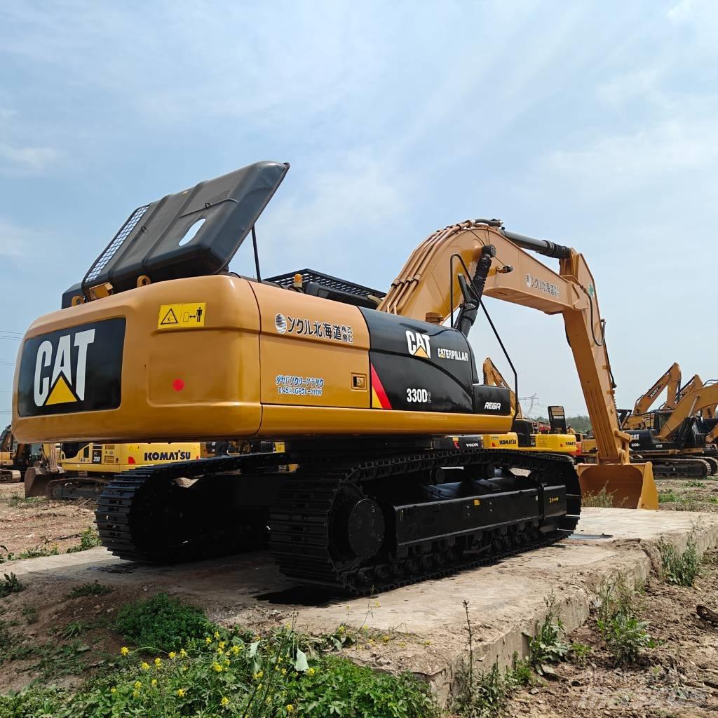 CAT 330D2 Lánctalpas kotrók
