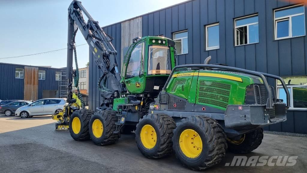 John Deere 1170 G Betakarítók