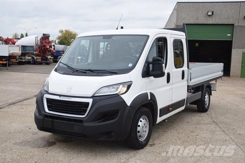 Peugeot Boxer Kis teherszállító/Platós kocsi