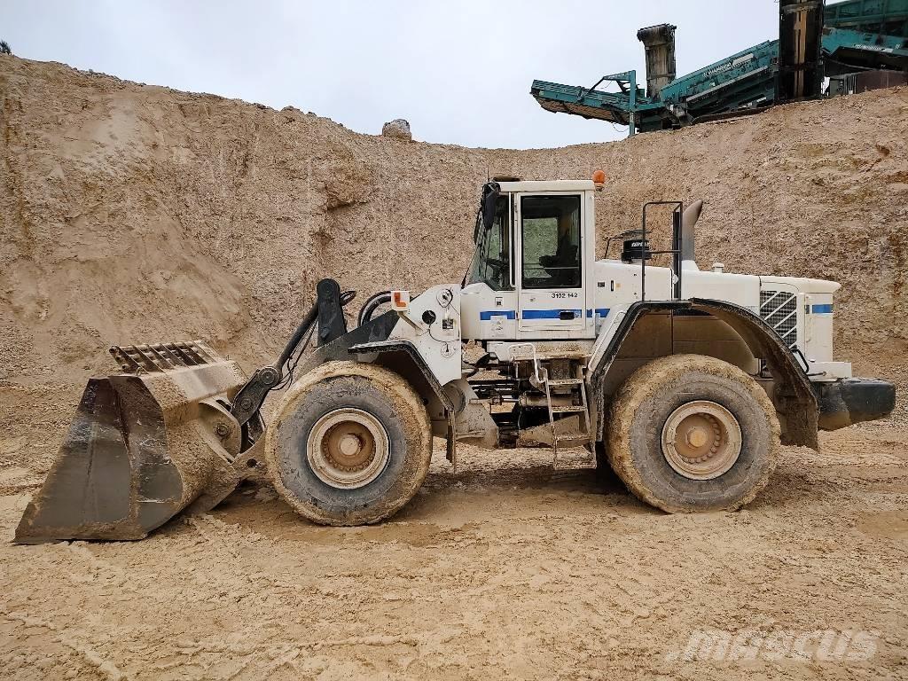 Volvo L 180 E Gumikerekes homlokrakodók