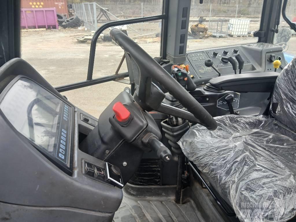 New Holland 8360 RC Traktorok