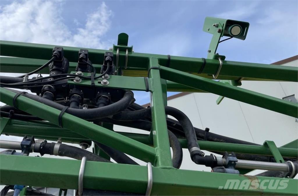 John Deere M 740 i Vontatott trágyaszórók