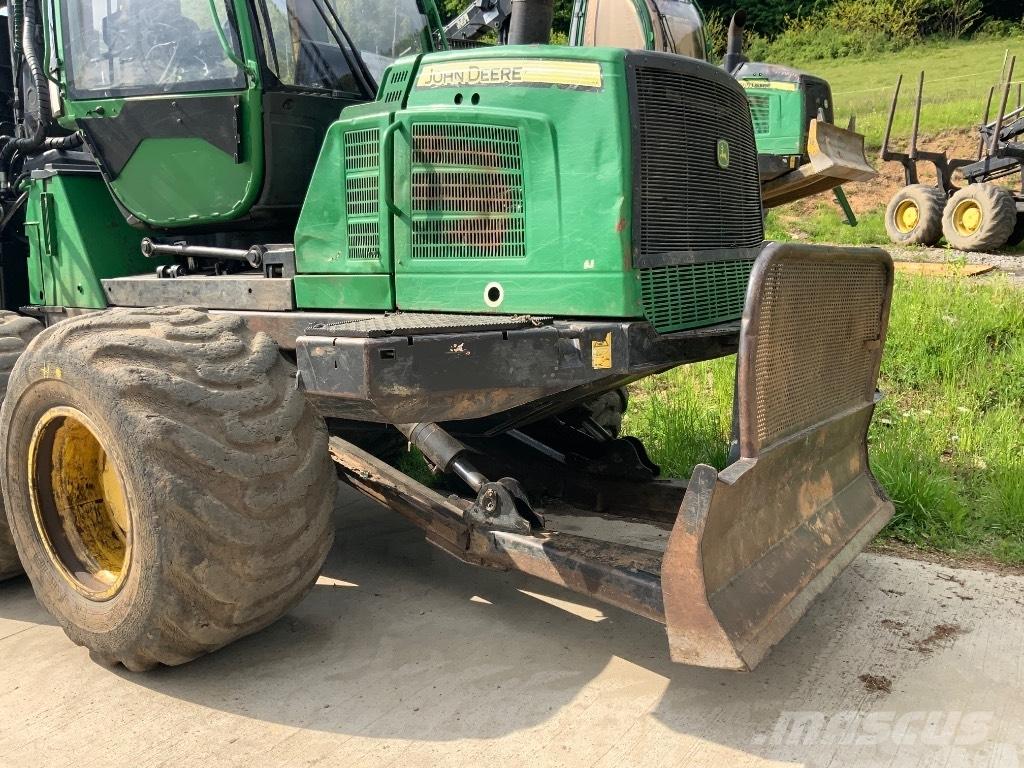 John Deere 1510 E Forwarders