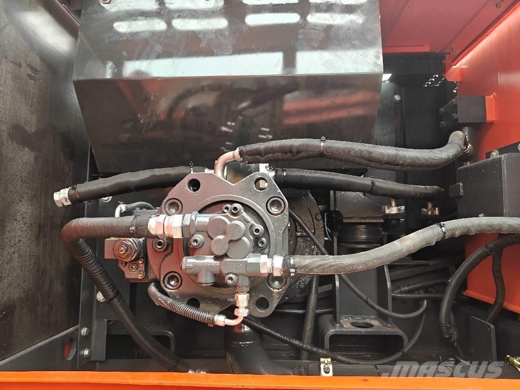 Doosan DX225LCA Lánctalpas kotrók