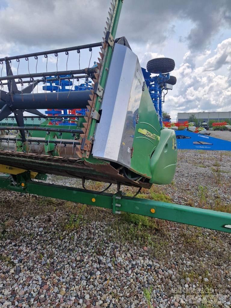 John Deere T670 Kombájnok
