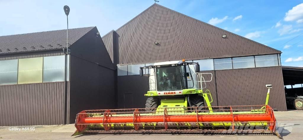 Claas 570 Kombájnok