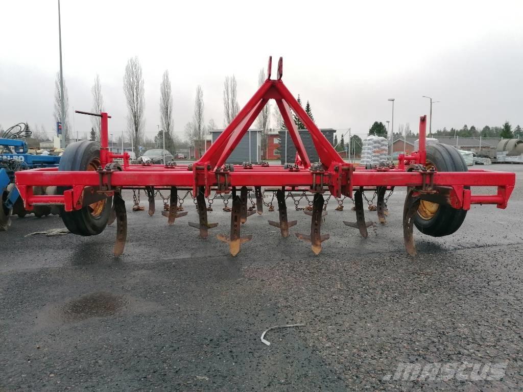  Kultivaattori 4m Kultivátorok