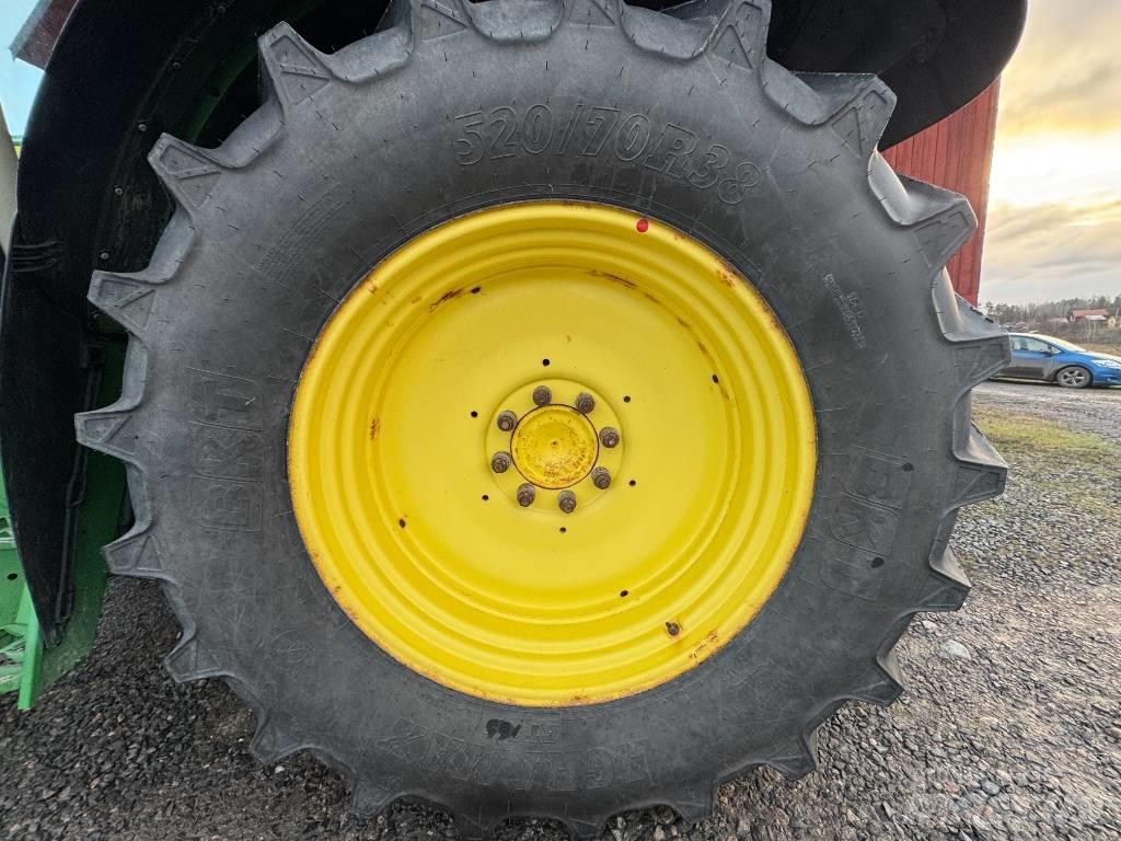 John Deere 6130 R Traktorok