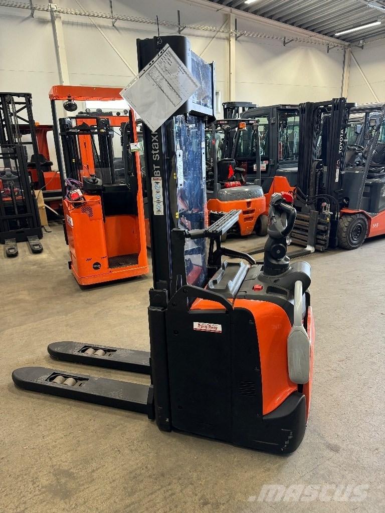 Toyota SPE120L Gyalogkíséretű targonca