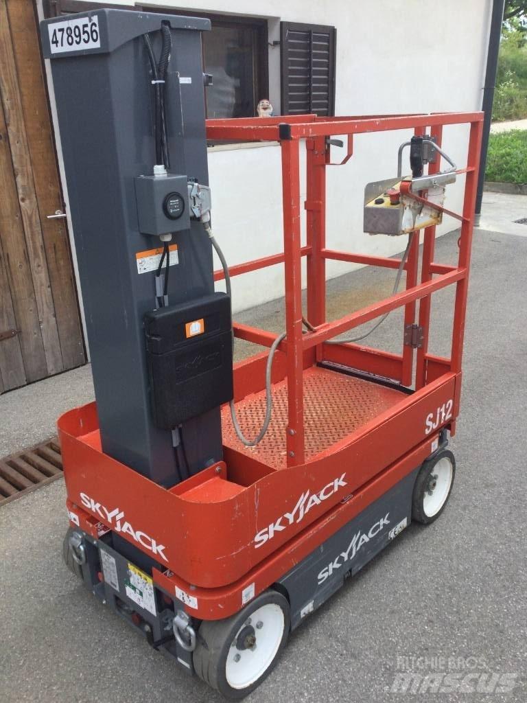 SkyJack SJ 12 Ollós emelők