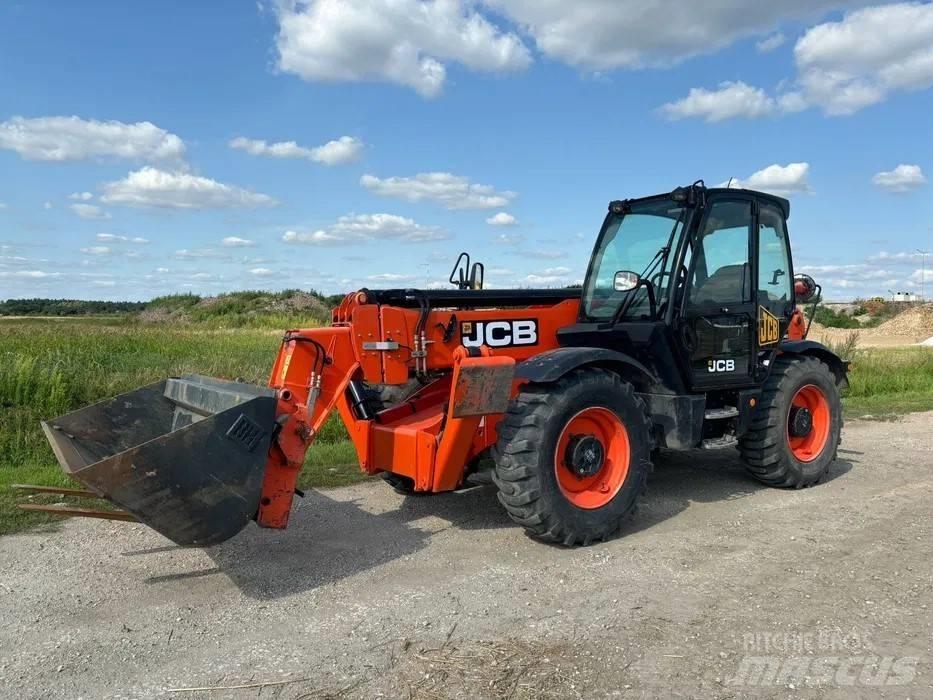 JCB 540-140 Teleszkópos rakodók