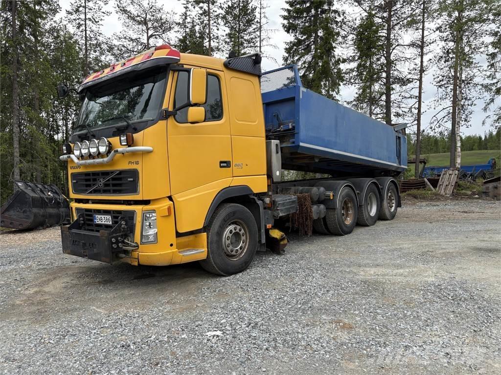 Volvo FH16 660 8*4 Billenő teherautók