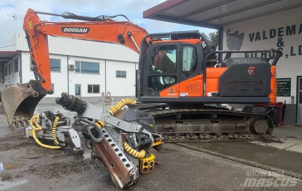 Doosan DX 235 Erdészeti Kotrók