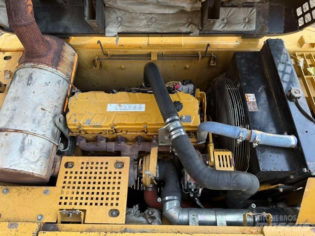 CAT 330CL Lánctalpas kotrók