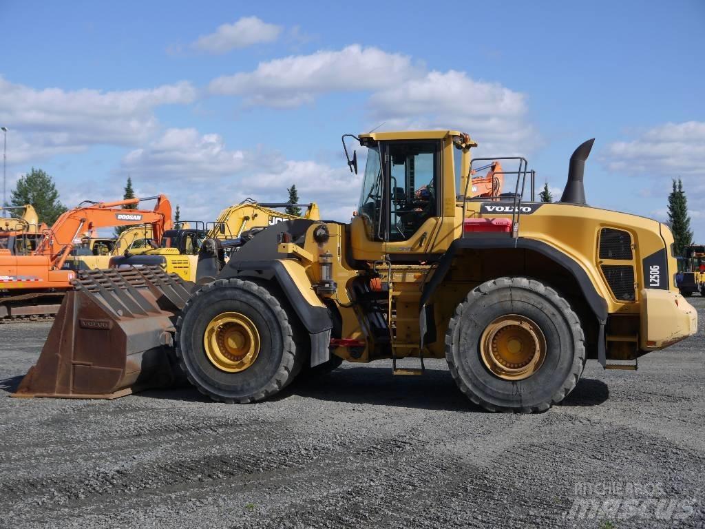 Volvo L 250 G Gumikerekes homlokrakodók