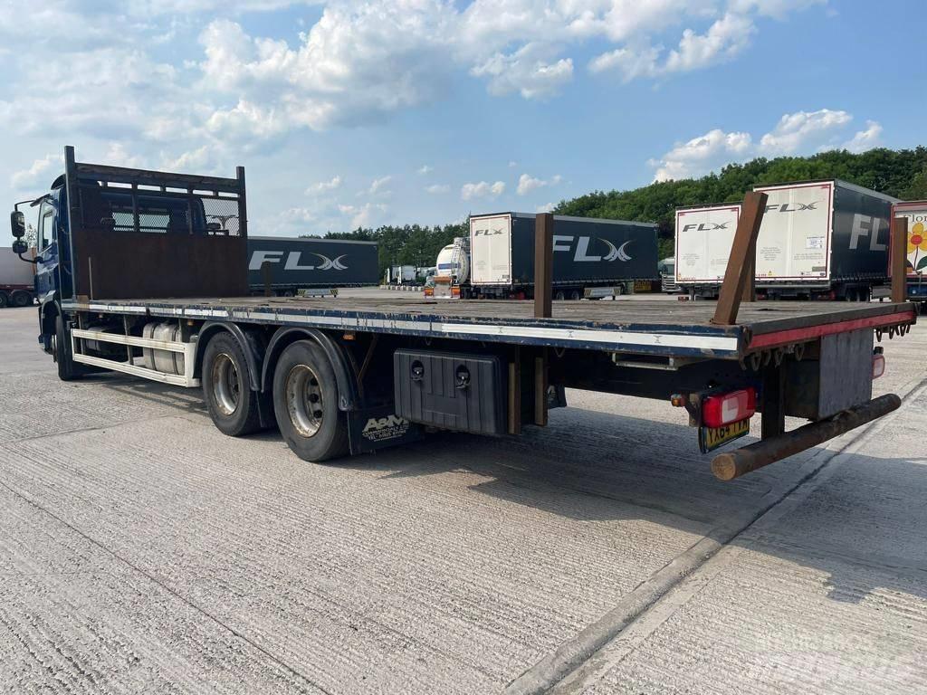 DAF CF330 Platós / Ponyvás teherautók